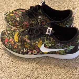 Women’s Nike Juvenate Running Shoes